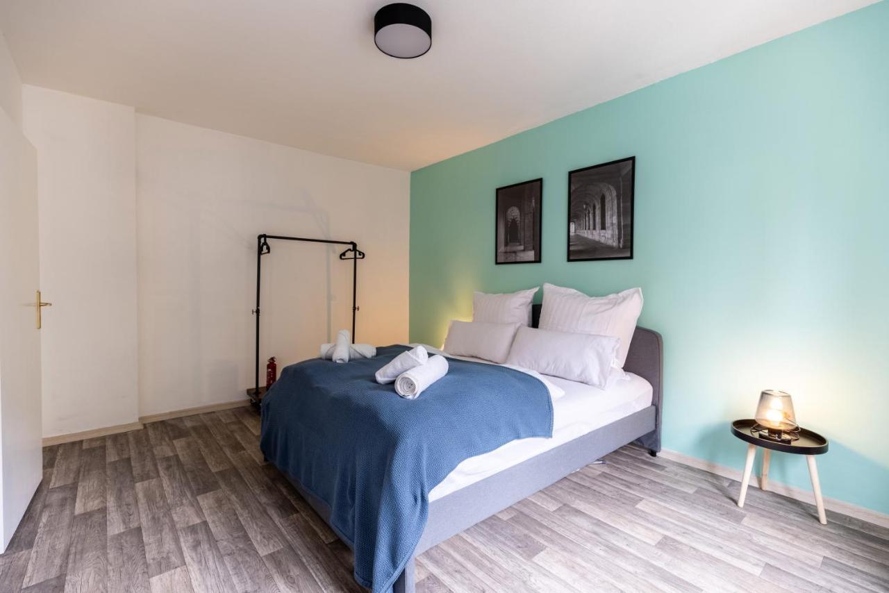 Apartamento Perfekt Fuer 2! Wifi/ Netflix Duisburg Exterior foto