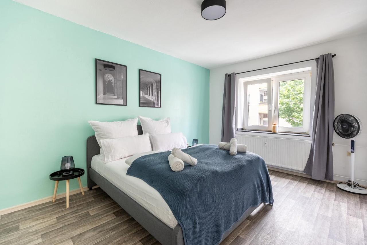 Apartamento Perfekt Fuer 2! Wifi/ Netflix Duisburg Exterior foto